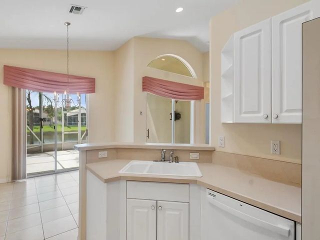 4 of 82 - 257 Nw Toscane Trail, Port St. Lucie, FL