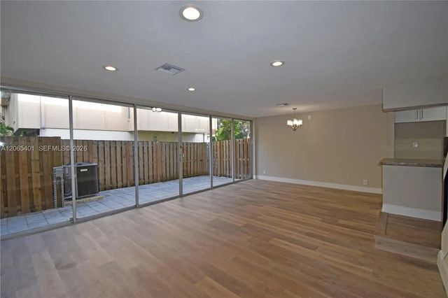 3 of 31 - 853 Nw 80th Terrace #2, Plantation, FL