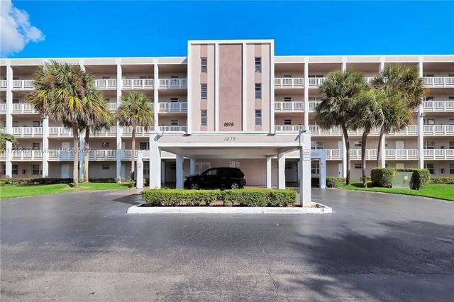1075 Riverside Drive #303, Coral Springs