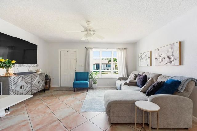 4916 Nw 55th Court, Tamarac