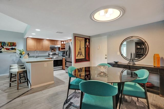 4 of 58 - 3004 Ne 5th Terrace #107-c, Wilton Manors, FL