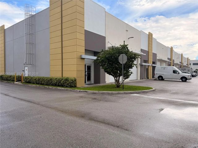 3 of 8 - 10891 Nw 17th Street #139, Sweetwater, FL