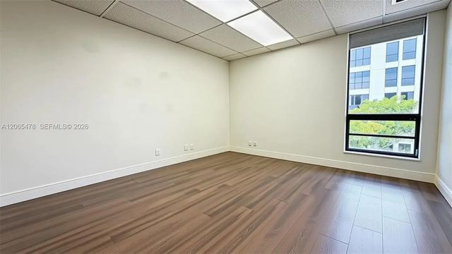 2 of 14 - 2500 Hollywood Boulevard #302, Hollywood, FL
