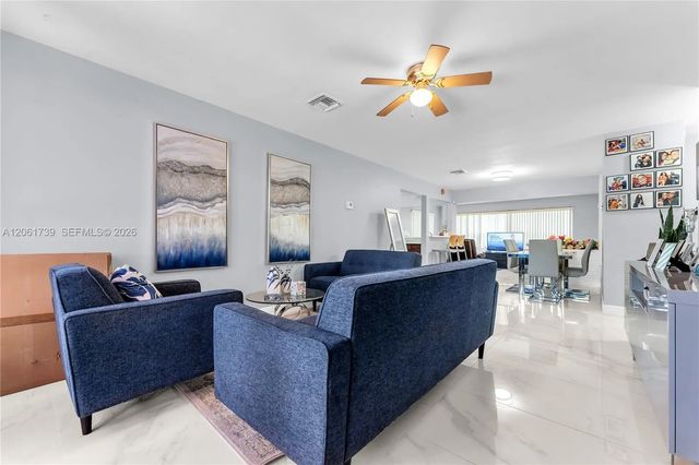 2 of 43 - 1019 S 29th Avenue, Hollywood, FL