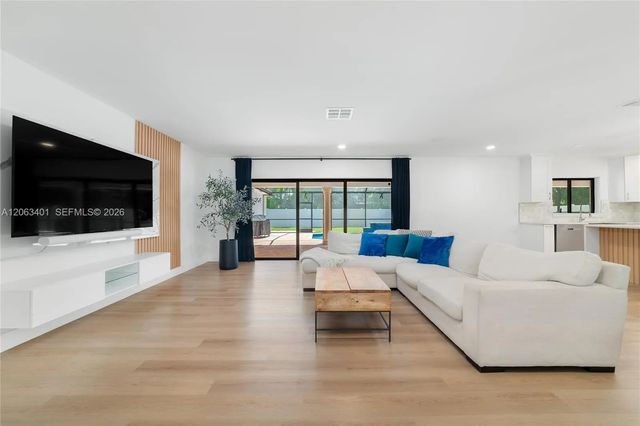 5 of 56 - 1520 Sw 68th Avenue, Plantation, FL