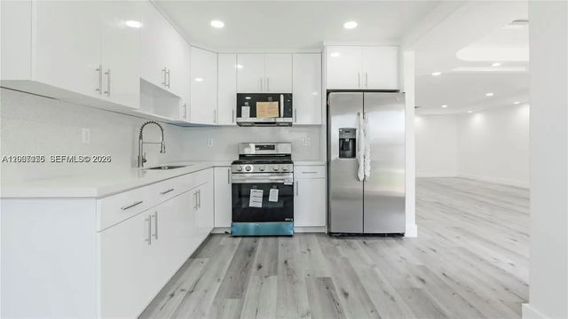 4 of 18 - 2301 Nw 191st Street, Miami Gardens, FL