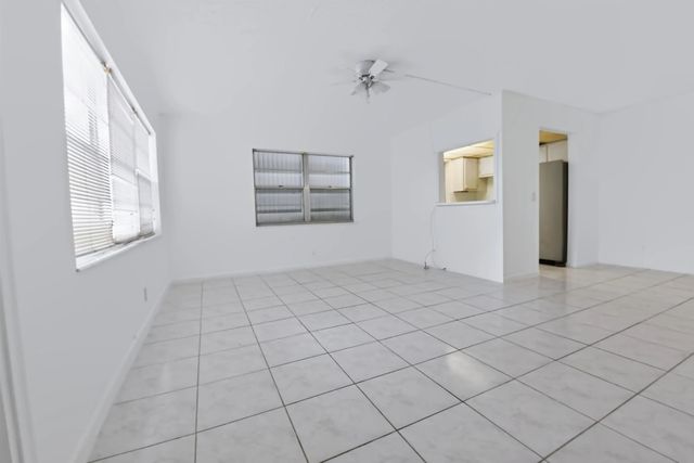4 of 20 - 264 Northampton N, West Palm Beach, FL