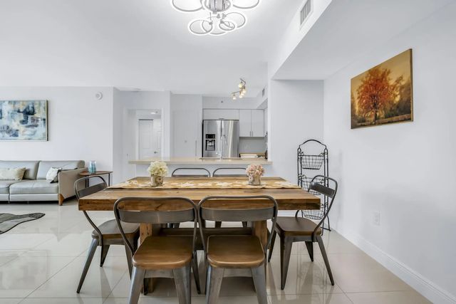 5 of 64 - 1155 Brickell Bay Drive #2509, Miami, FL