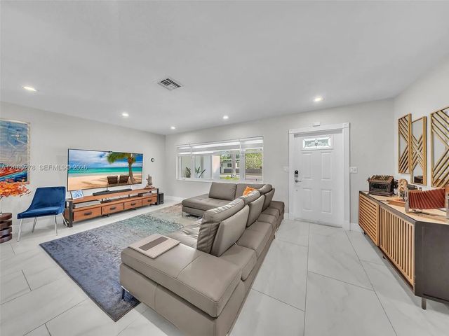 4 of 50 - 1246 Adams Street, Hollywood, FL