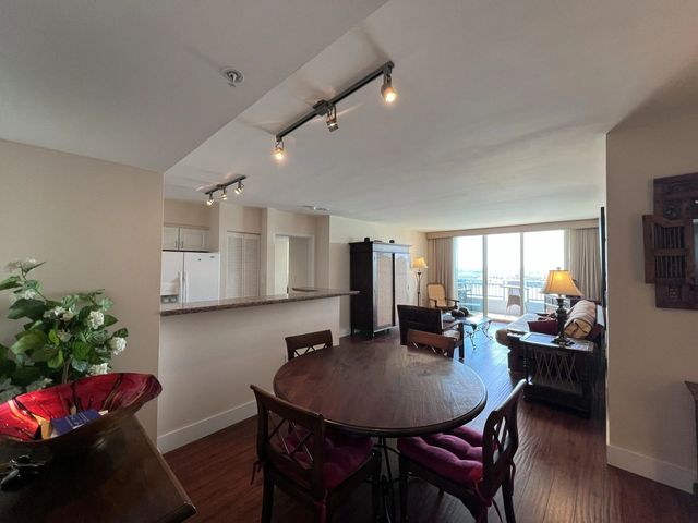 5 of 19 - 90 Alton Road #2110, Miami Beach, FL