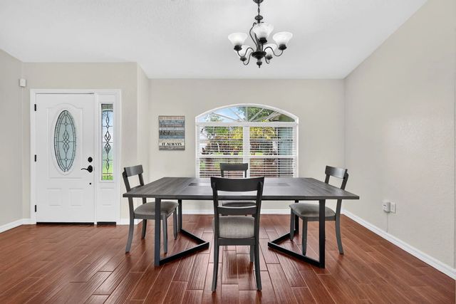 3 of 33 - 3913 58th Circle, Vero Beach, FL