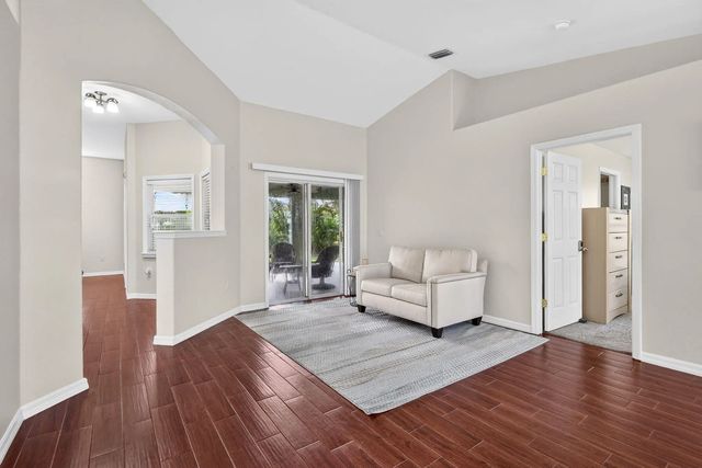 4 of 33 - 3913 58th Circle, Vero Beach, FL