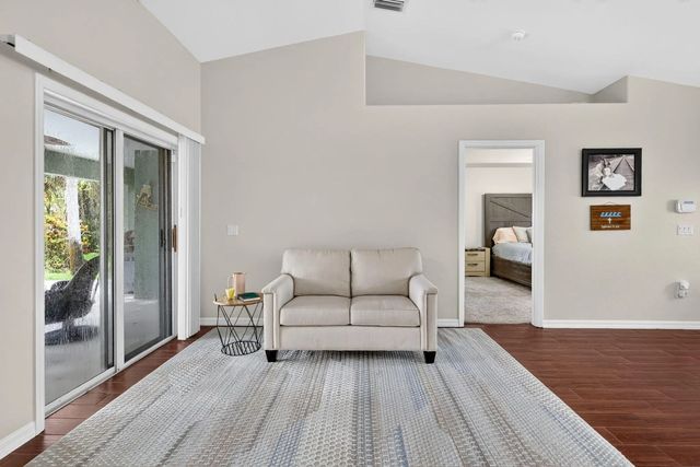5 of 33 - 3913 58th Circle, Vero Beach, FL
