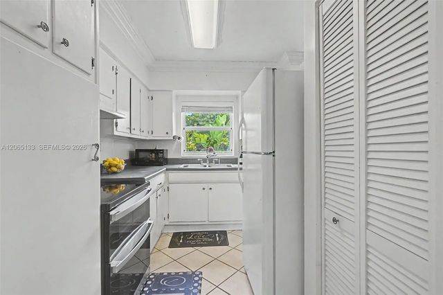 4 of 23 - 9770 Cutler Ridge Drive, Cutler Bay, FL