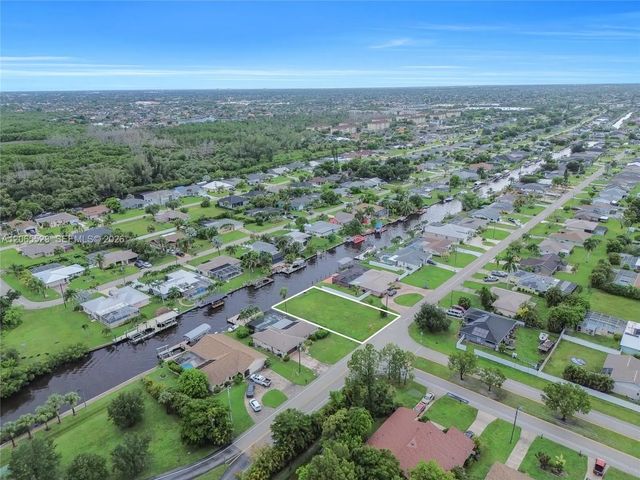 5 of 13 - 2328 Se 15 Terrace, Cape Coral, FL