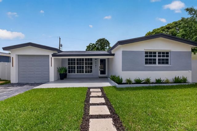 2701 De Soto Drive, Miramar