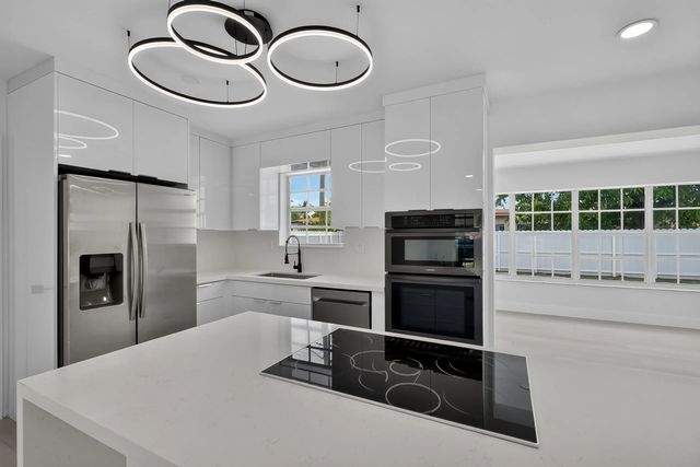 3 of 33 - 2701 De Soto Drive, Miramar, FL