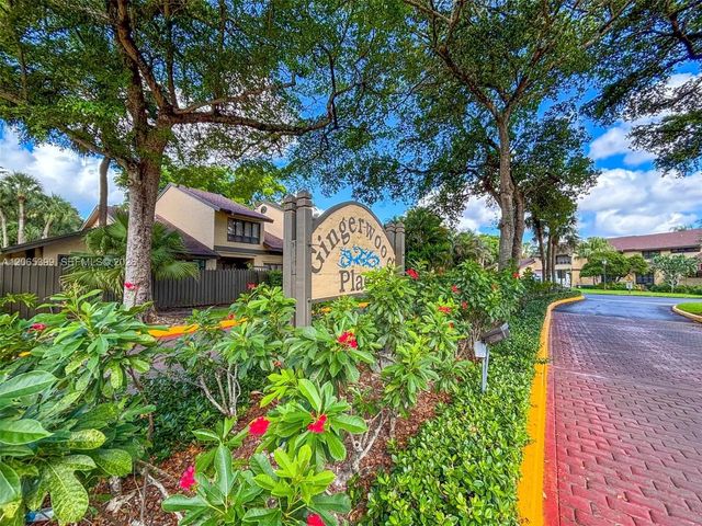8703 Cleary Boulevard, Plantation