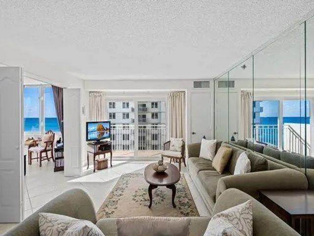 3221 S Ocean Boulevard #405, Highland Beach