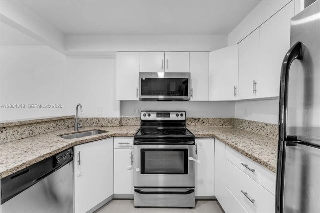 2 of 25 - 15416 Sw 85th Terrace #180, Miami, FL