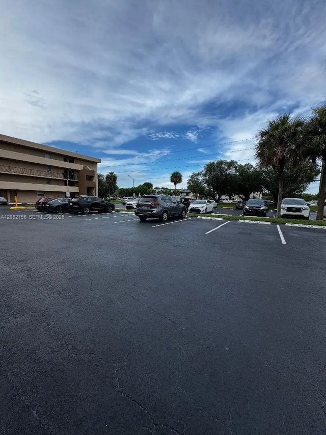 5 of 5 - 702 Nw 87th Avenue #105, Miami, FL