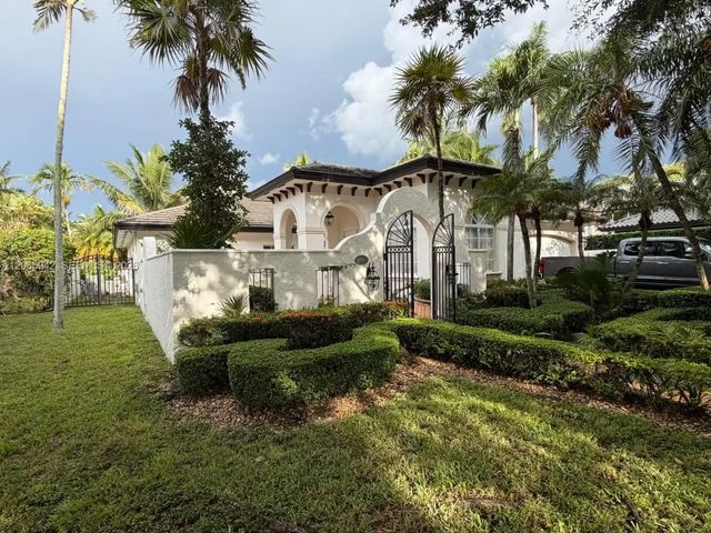 2 of 12 - 15901 Nw 83rd Place, Miami Lakes, FL