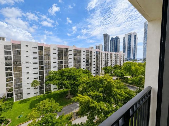 2 of 34 - 17011 N Bay Road #801, Sunny Isles Beach, FL