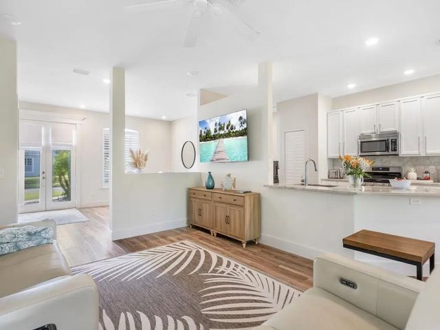 5 of 39 - 5765 W 1st Square Sw, Vero Beach, FL