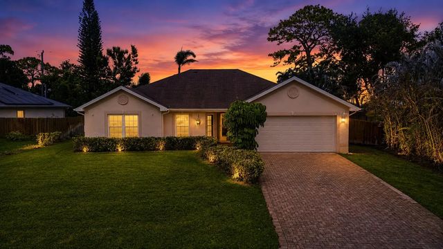 381 Ne Surfside Avenue, Port St. Lucie