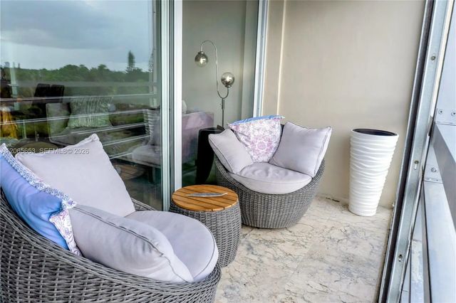4 of 38 - 16850 S Glades Drive #5c, North Miami Beach, FL