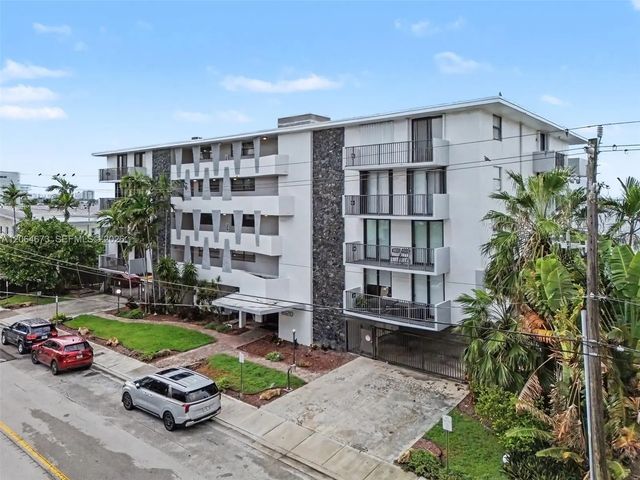 4 of 26 - 1820 S Treasure Drive #203d, North Bay Village, FL