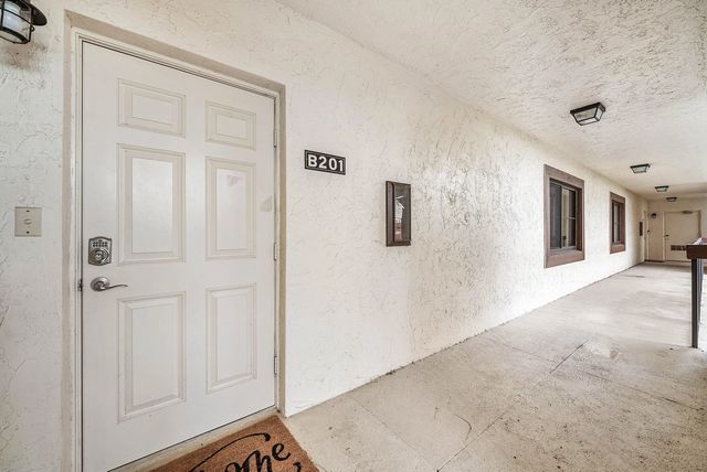 3 of 29 - 13388 Polo Road W #0201, Wellington, FL