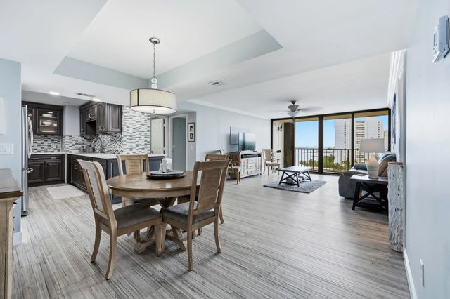 3 of 24 - 5600 N Flagler Drive #1105, West Palm Beach, FL