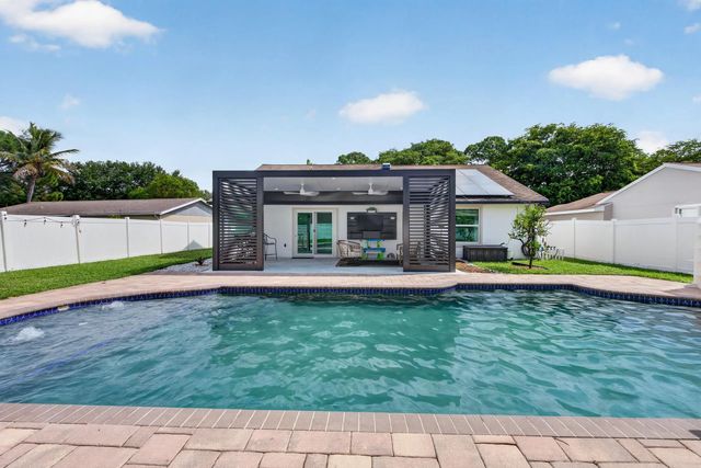 4858 Classic Drive, West Palm Beach