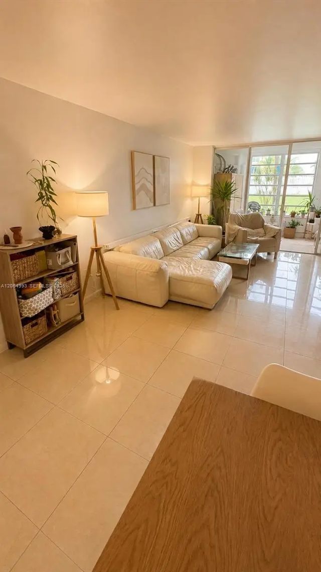 4 of 21 - 1501 Ne 191st Street #c116, Miami, FL