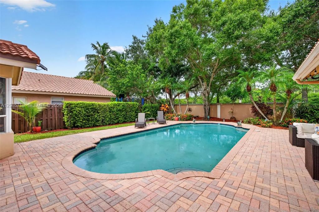 581 Nw 110th Avenue, Plantation