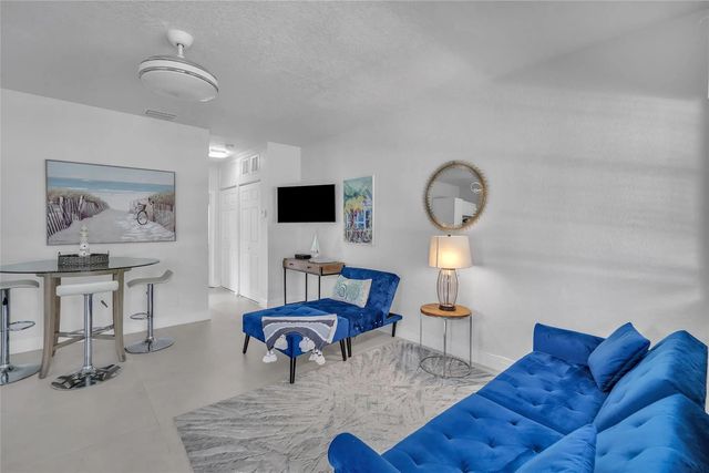 5 of 67 - 17 Ne 9th Avenue, Fort Lauderdale, FL