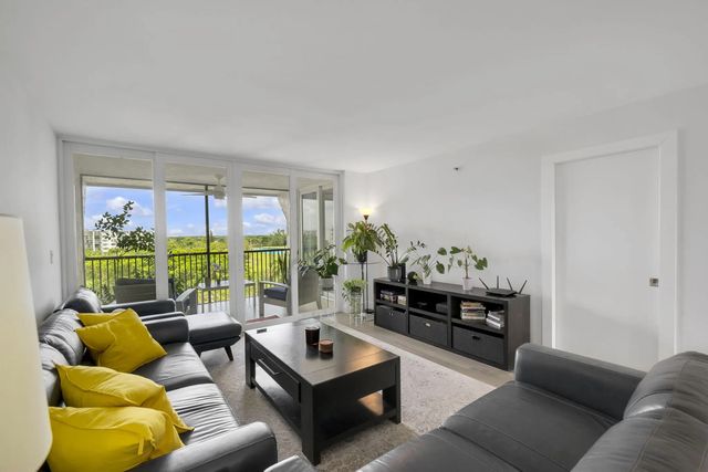 2 of 26 - 3940 Inverrary Boulevard #803-a, Lauderhill, FL