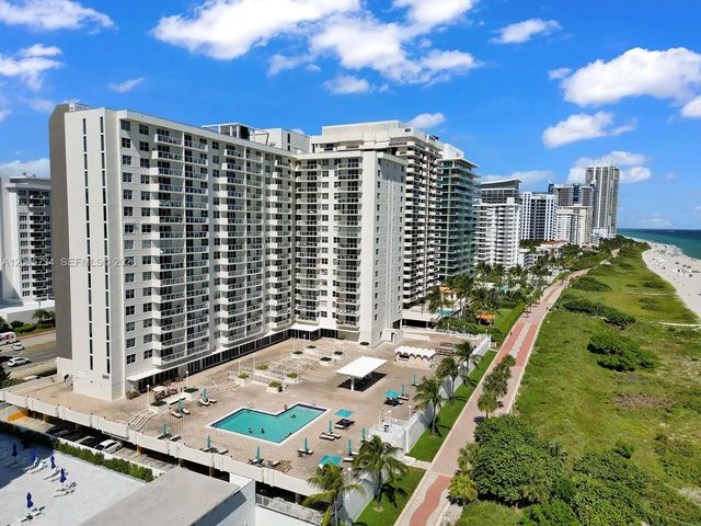 4 of 42 - 5701 Collins Avenue #319, Miami Beach, FL