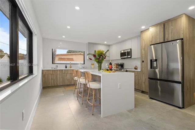 2 of 49 - 1042 Nw 13th Street, Fort Lauderdale, FL