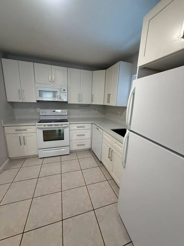5 of 41 - 3647 Nw 94th Avenue #4h, Sunrise, FL