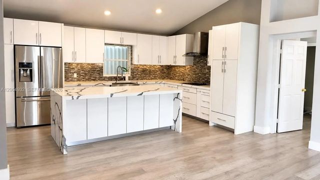 4 of 4 - 273 Se Whitmore Drive, Port St. Lucie, FL