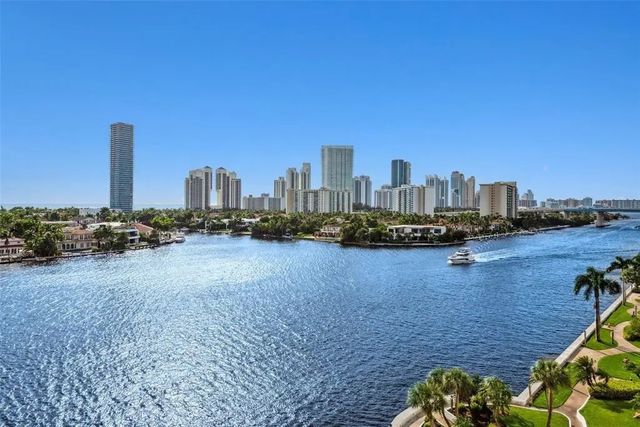 3 of 36 - 19707 Turnberry Way #9j, Aventura, FL