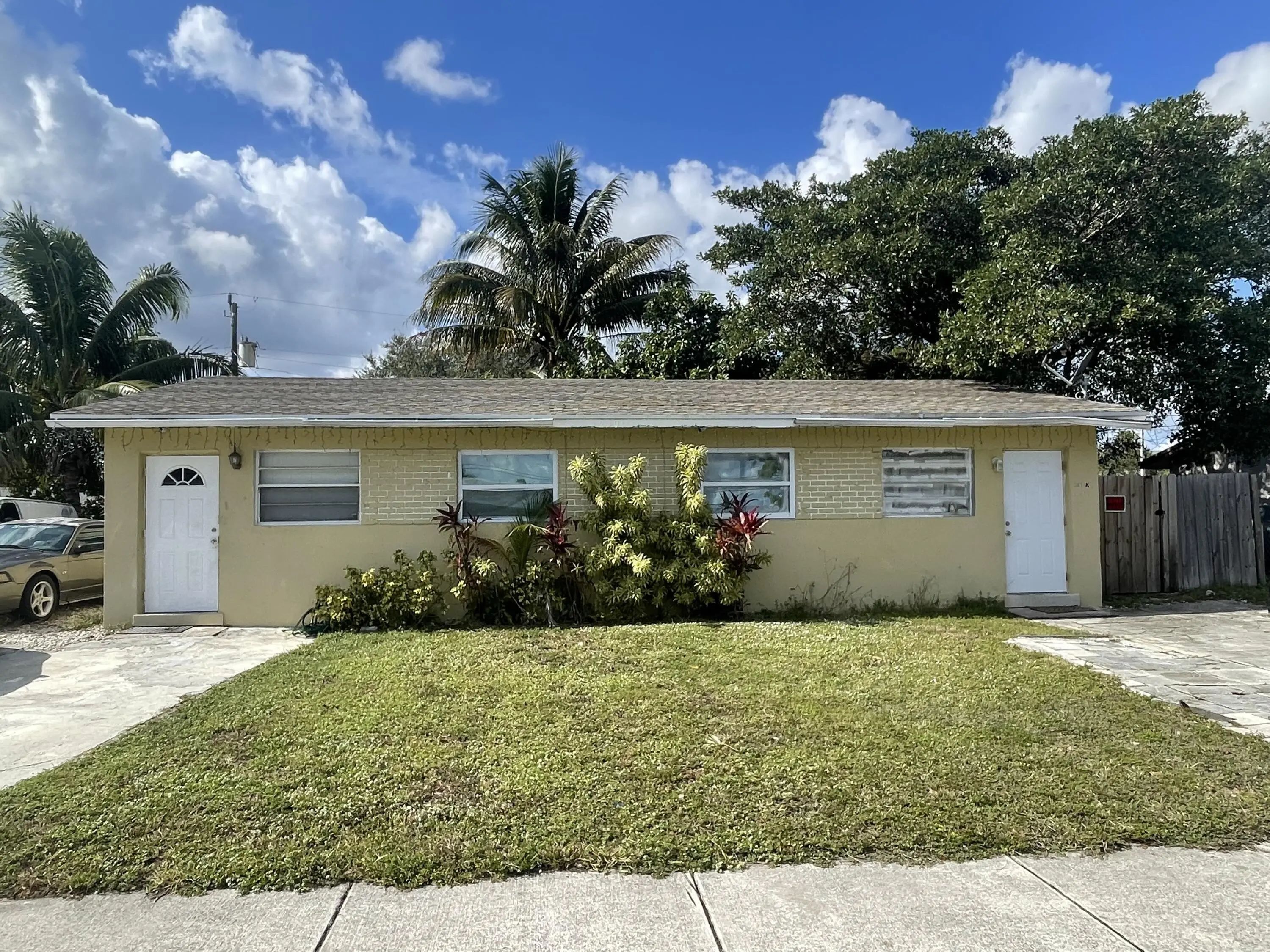 2301 Nw 23rd Lane #1-2, Fort Lauderdale