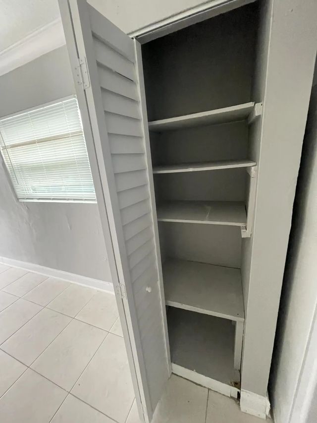 4 of 17 - 2301 Nw 23rd Lane #1-2, Fort Lauderdale, FL