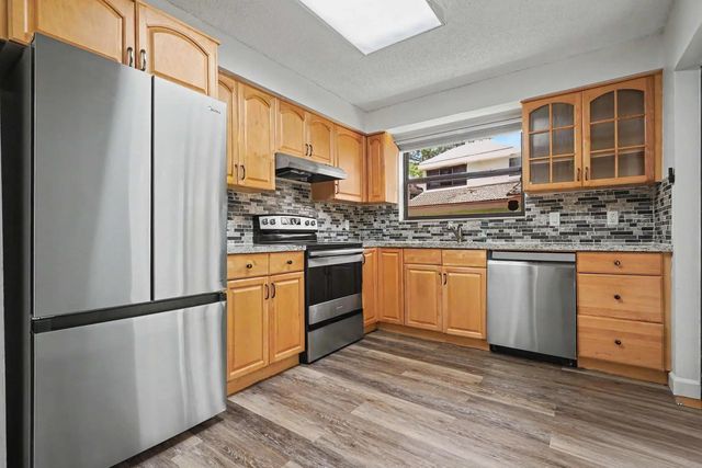 3405 Emerald Oaks Drive #207, Hollywood