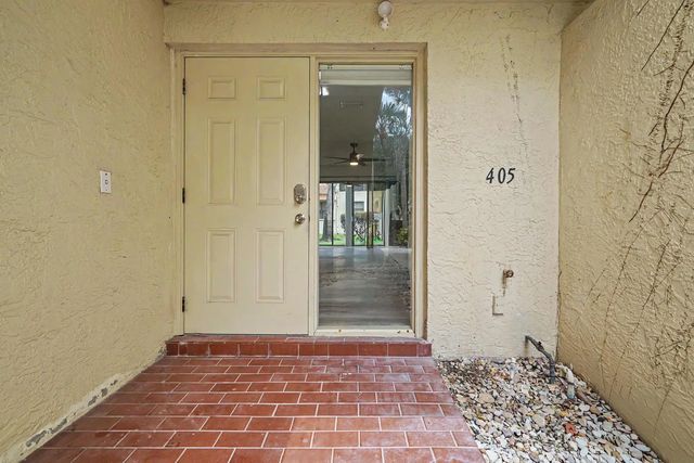 5 of 49 - 3405 Emerald Oaks Drive #207, Hollywood, FL