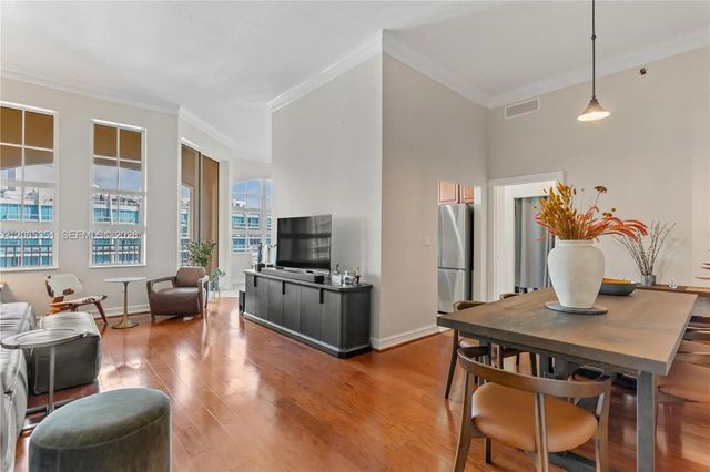 5 of 34 - 3001 Ne 185th Street #707, Aventura, FL