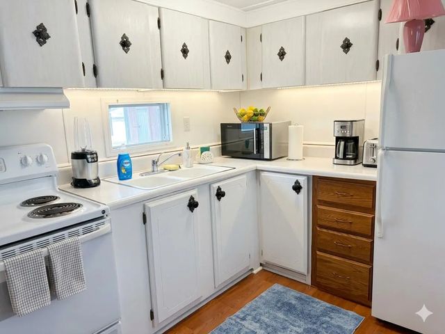 4 of 9 - 4084 Bougainvillea Road W, Boynton Beach, FL