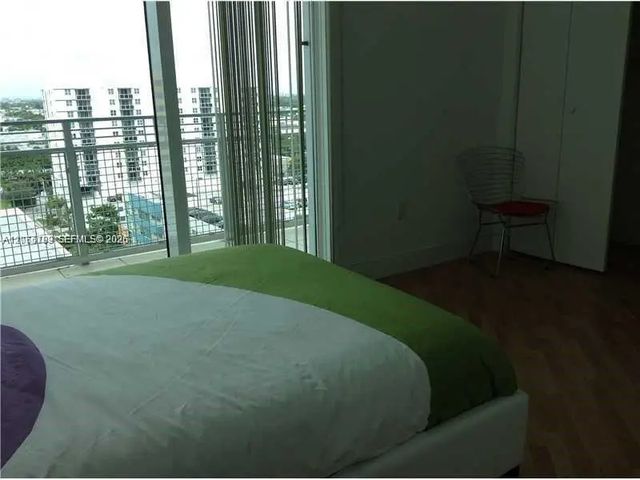 4 of 10 - 350 Ne 24th Street #1108, Miami, FL